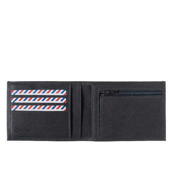 votre portefeuille italien simplifié homme, en cuir vintage gris foncé. Avec 7 rangements pour cartes, rangement pour pièce de monnaie et billet. Egalement disponible en cuir de vachette, lisse, nubuck et grainé. L'Armorie, spécialisée dans l'accessoire pour homme, artisanal et 100% Made in France.
